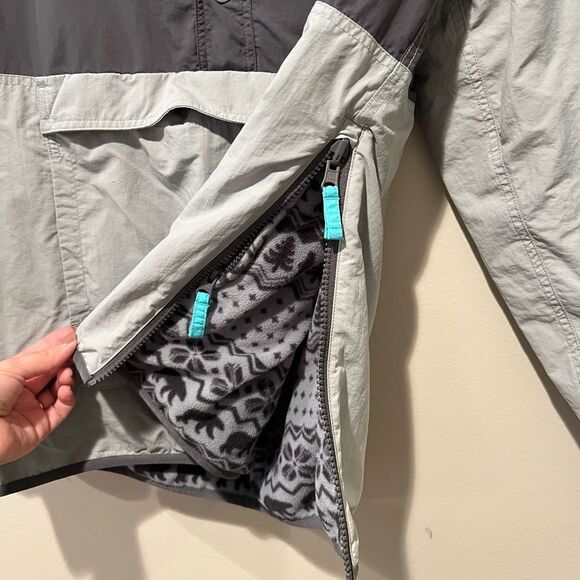 Chubbies Men’s Reversible Fleece Jacket - Picture 6 of 12